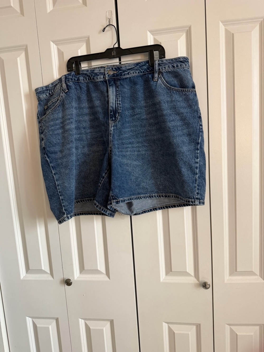 Ava & Viv Mid Blue Denim Shorts